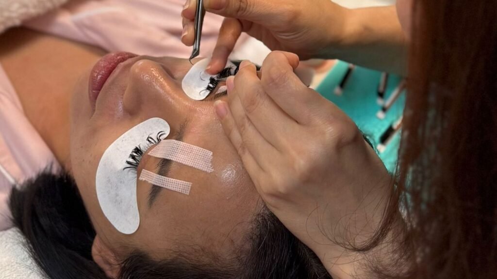 10 Things You Didn’t Know About Eye Lashes Extension Prices