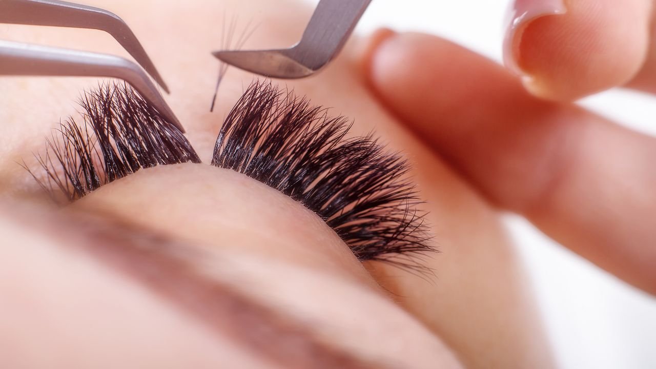 How much are lash extensions near me
