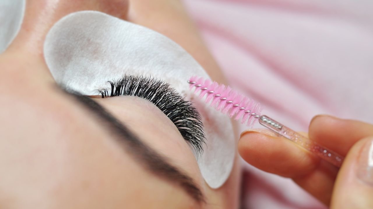 Lash extensions Calgary